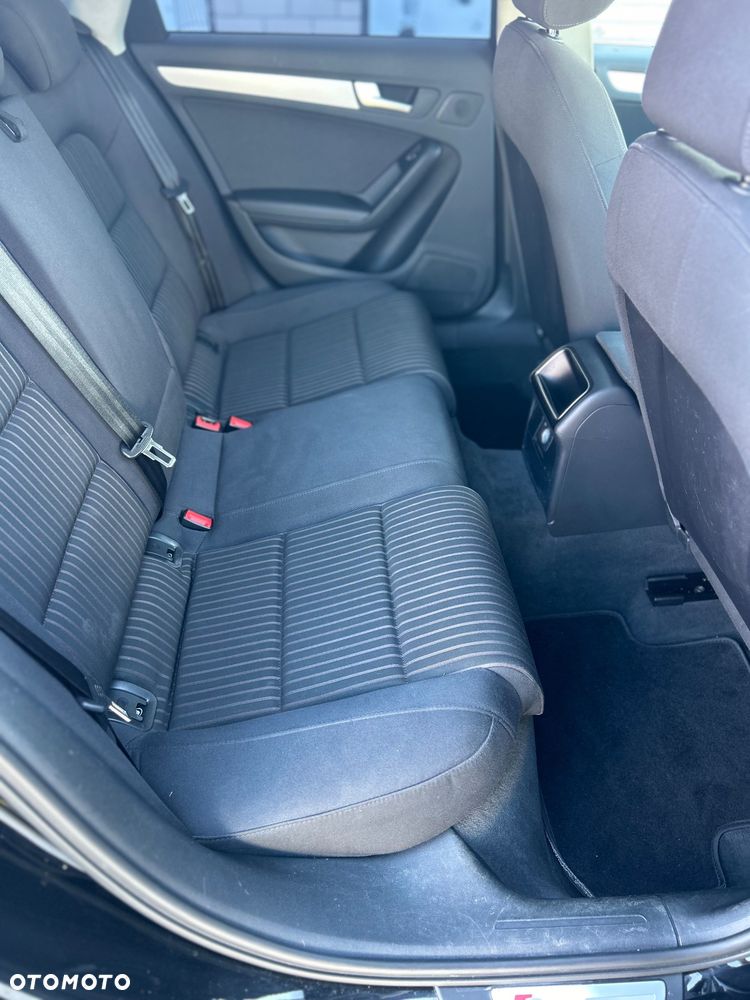 Audi A4 Avant 2.0 TDI DPF S line Sportpaket - 20