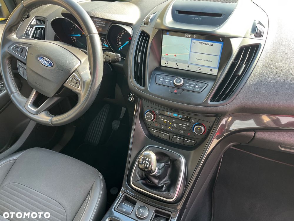Ford Kuga 2.0 TDCi 4x2 Titanium - 15