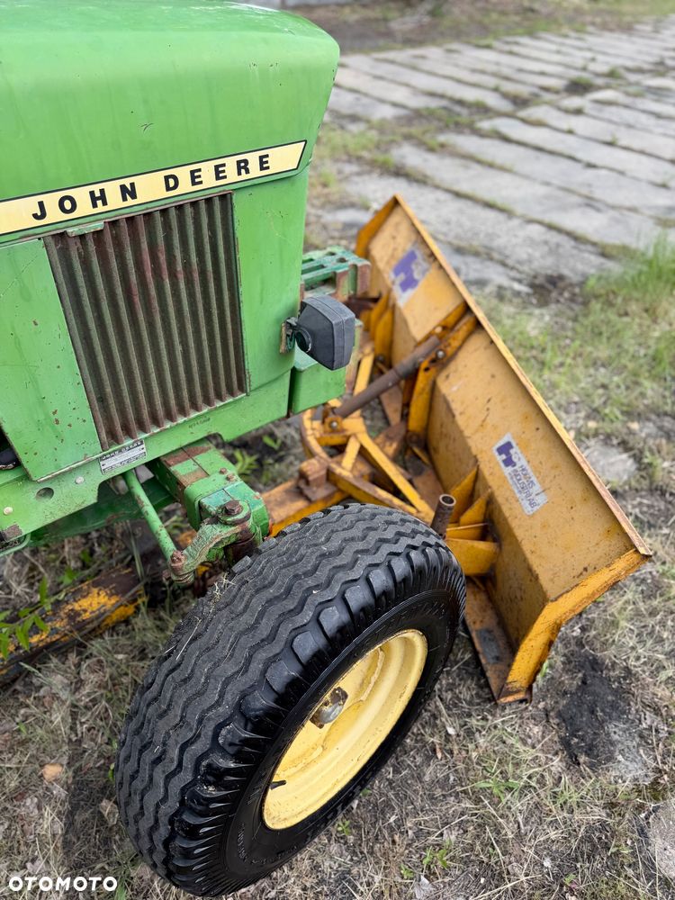 John Deere 3120 - 16