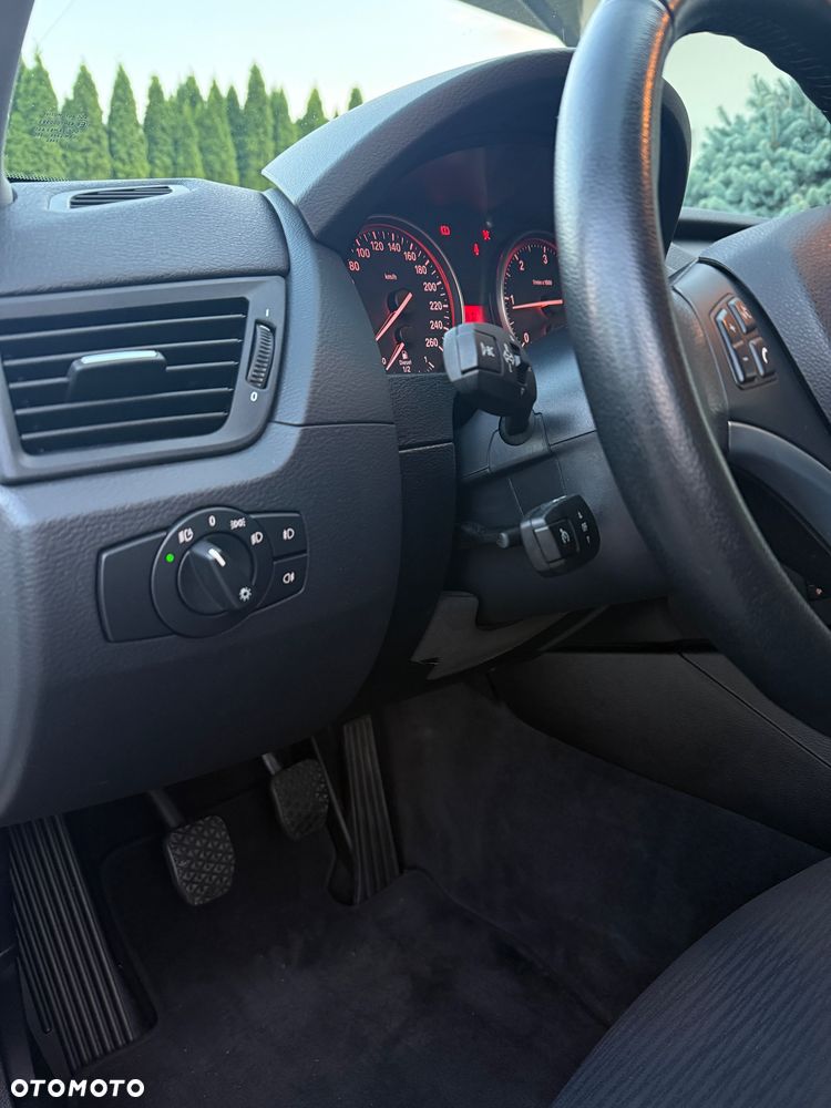 BMW X1 - 10