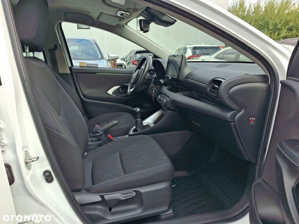 Toyota Yaris 1.5 Comfort - 21
