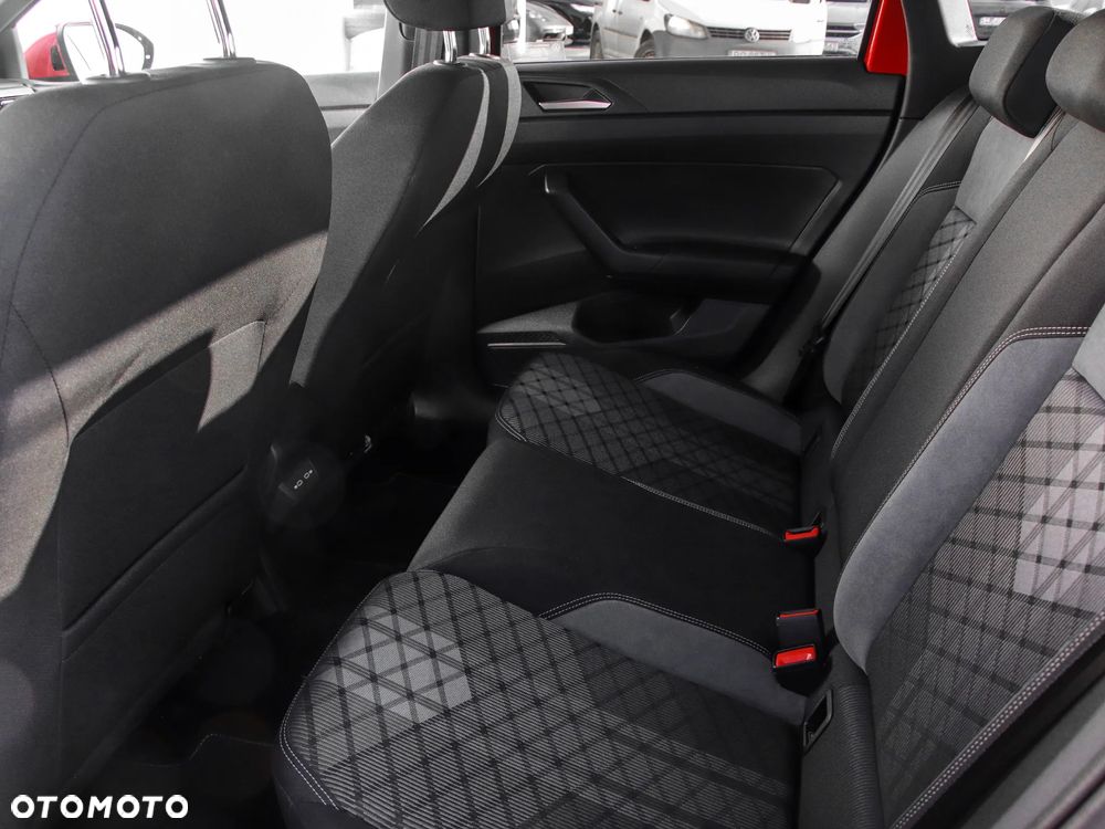 Volkswagen Taigo 1.5 TSI ACT R-Line DSG - 13