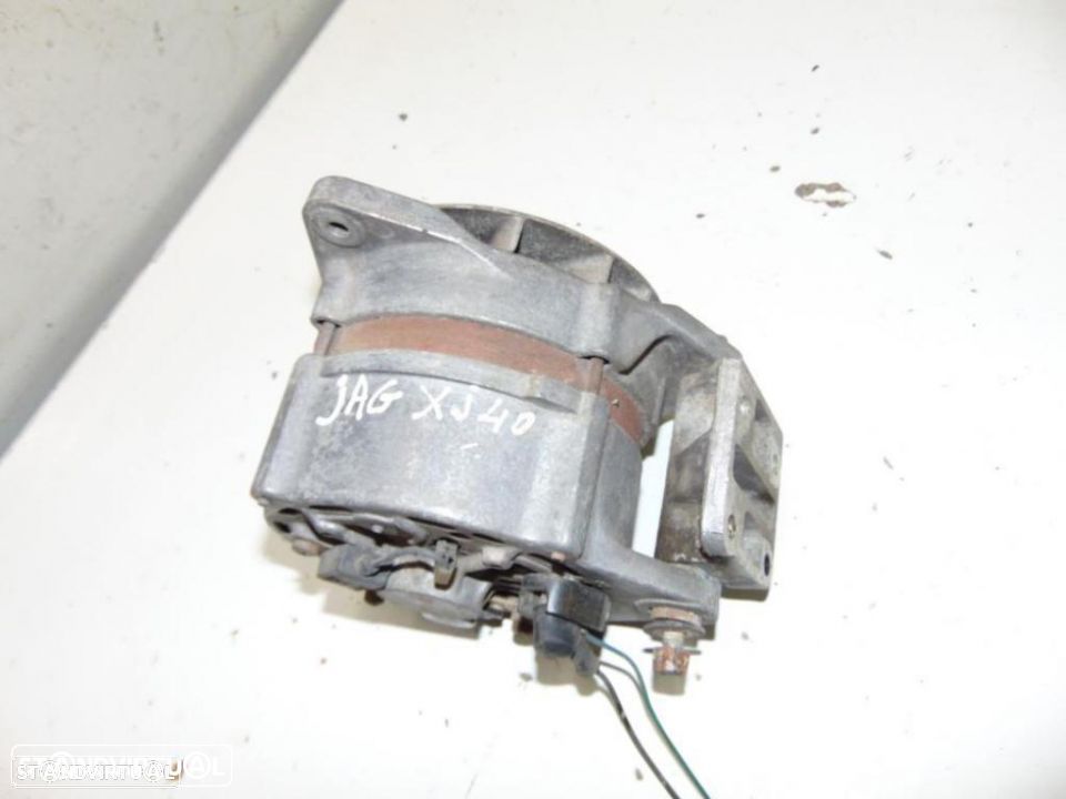 Jaguar XJ40 alternador - 1