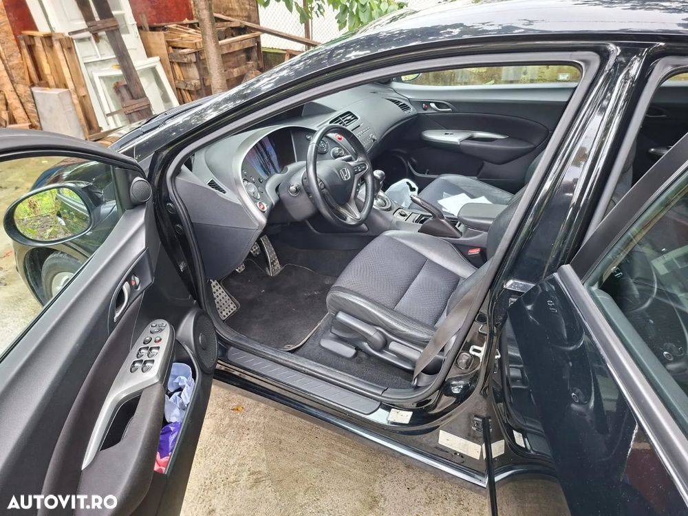 Honda Civic 1.8i-VTEC Sport - 6