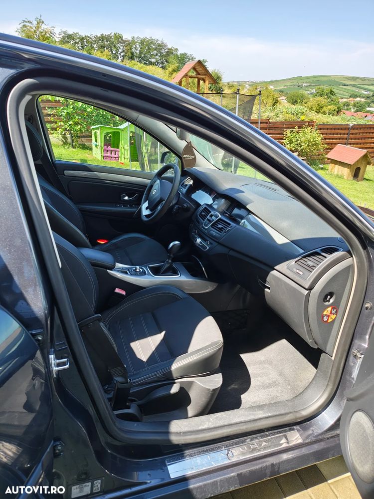 Renault Laguna - 8