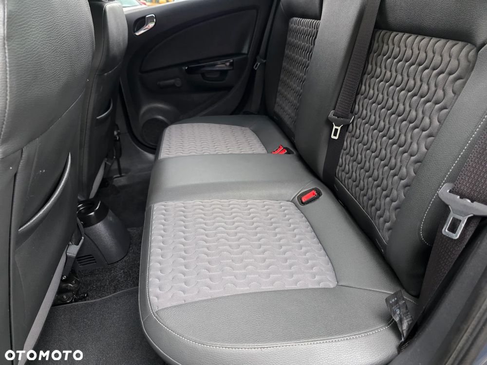 Opel Corsa 1.4 16V Cosmo - 8