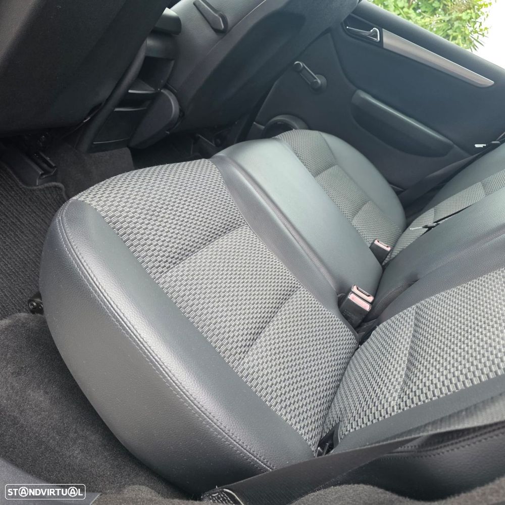 Mercedes-Benz A 180 - 28
