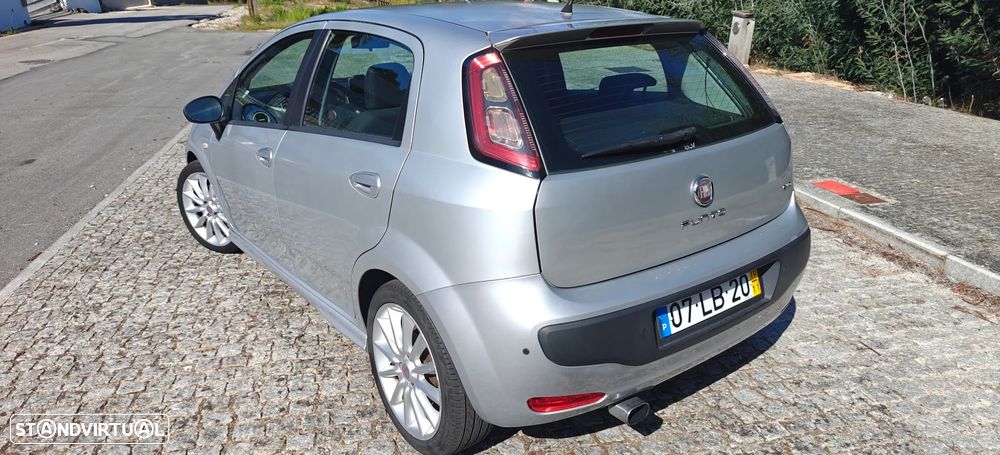 Fiat Punto Evo 1.3 M-Jet Sport Download - 2