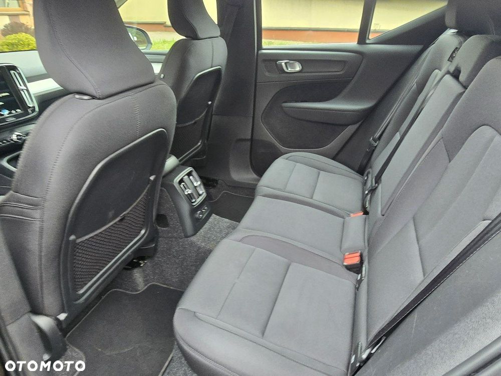 Volvo XC 40 - 18