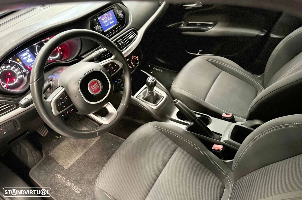 Fiat Tipo Station Wagon 1.3 M-Jet Easy - 19