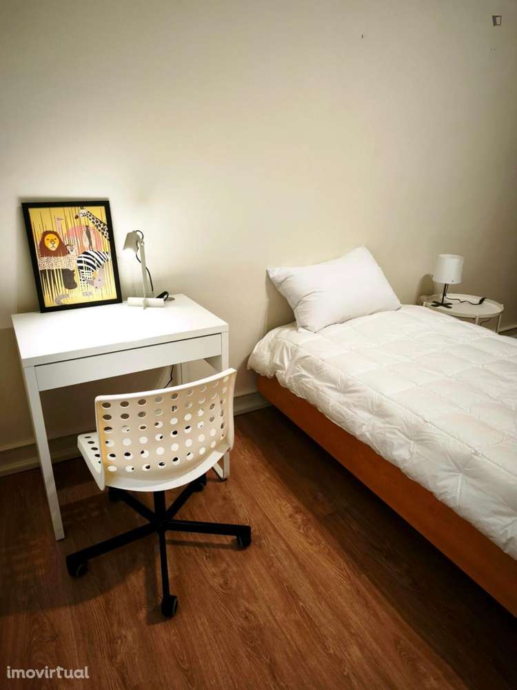 Quarto - localizado em Alvalade Lisbon - Grande imagem: 3/10
