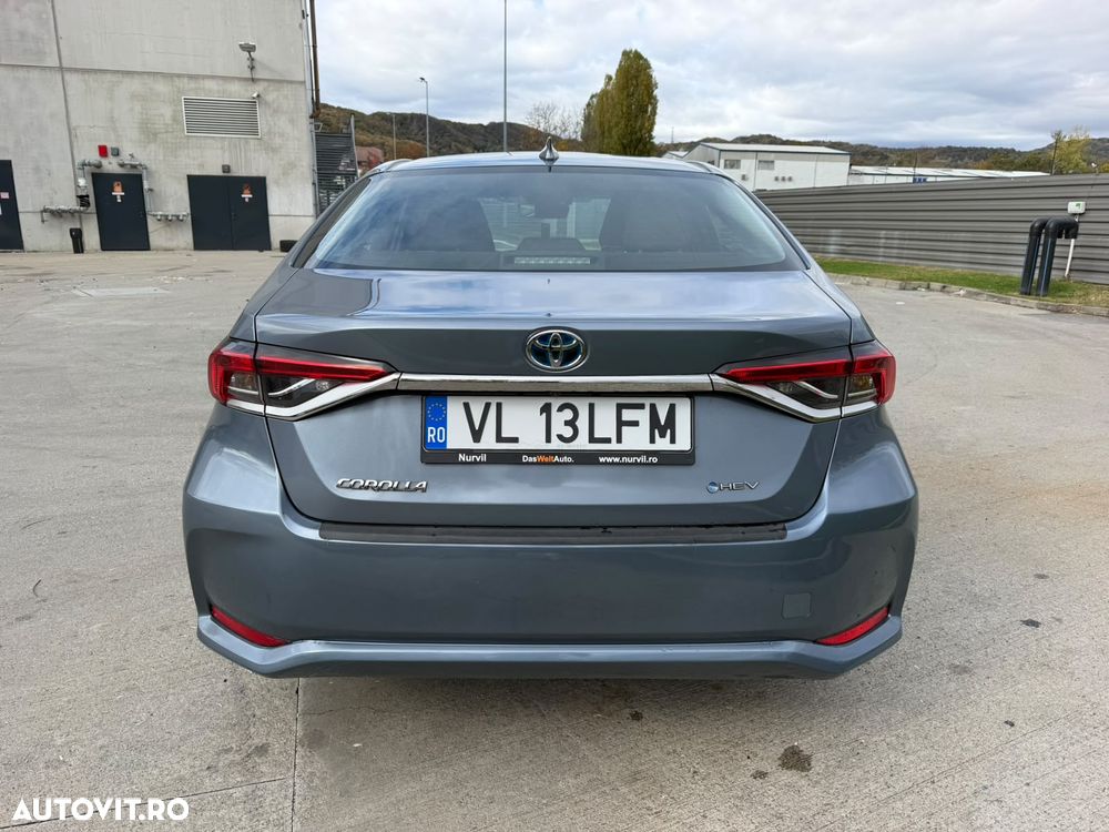 Toyota Corolla 1.8 HSD Business - 7