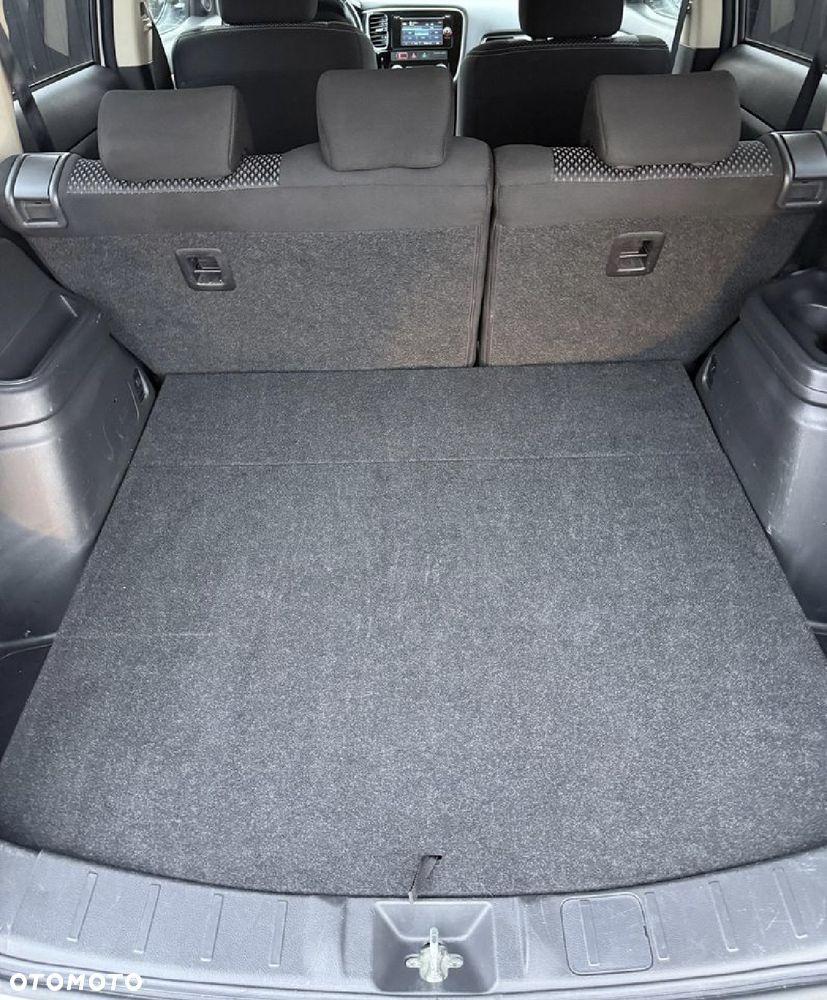 Mitsubishi Outlander 2.0 4WD CVT Active+ - 12