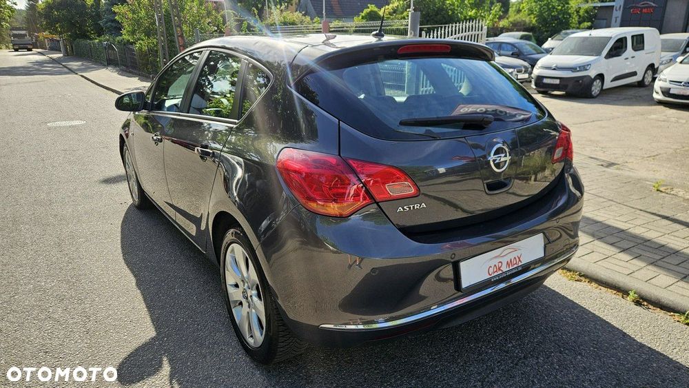 Opel Astra 1.6 Color Edition - 14