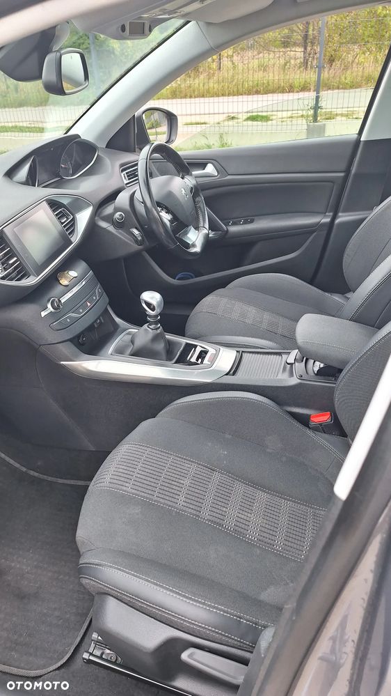 Peugeot 308 1.2 PureTech GPF Allure Pack S&S - 9