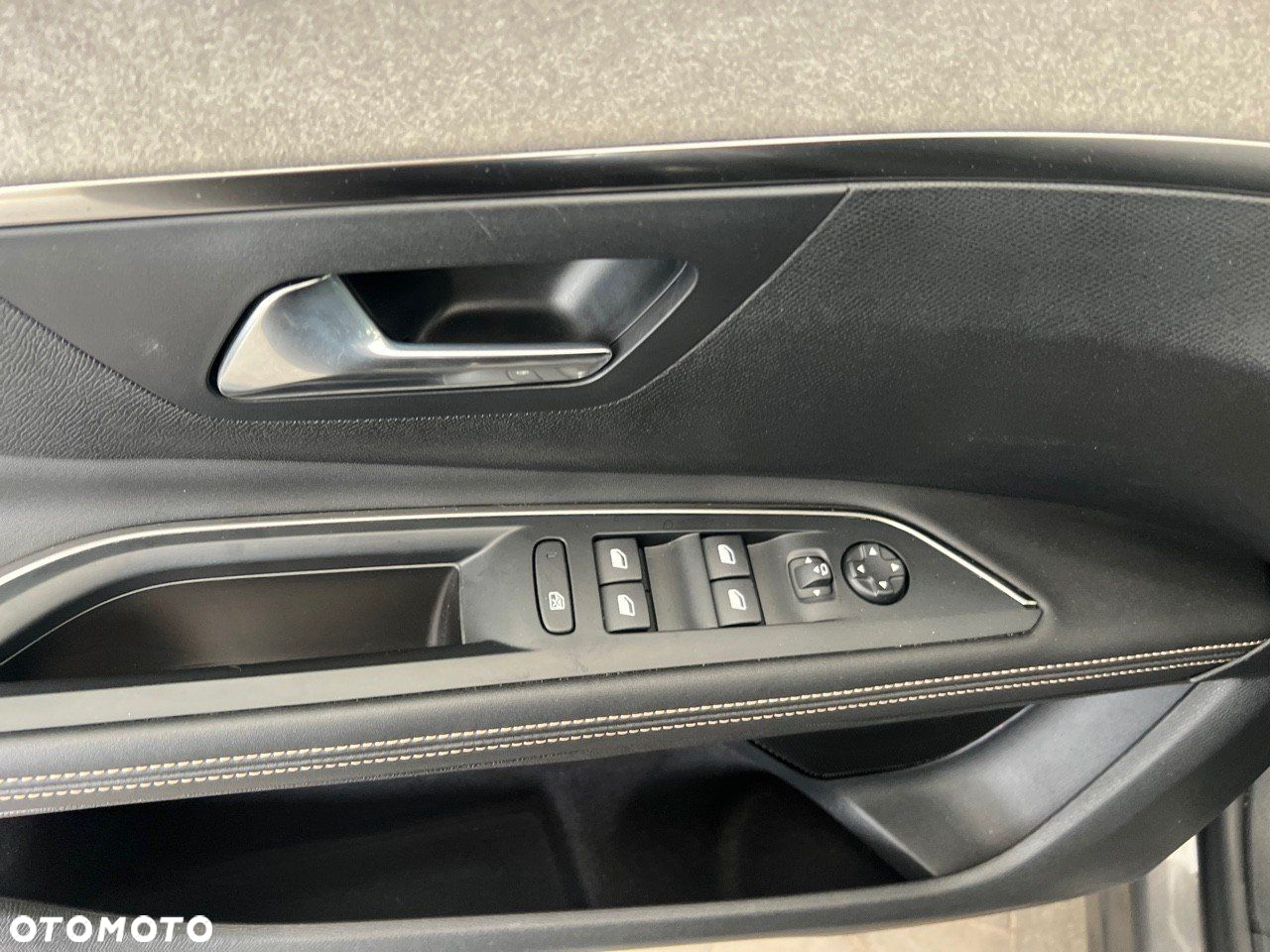 Peugeot 5008 1.5 BlueHDi GT S&S EAT8 - 12
