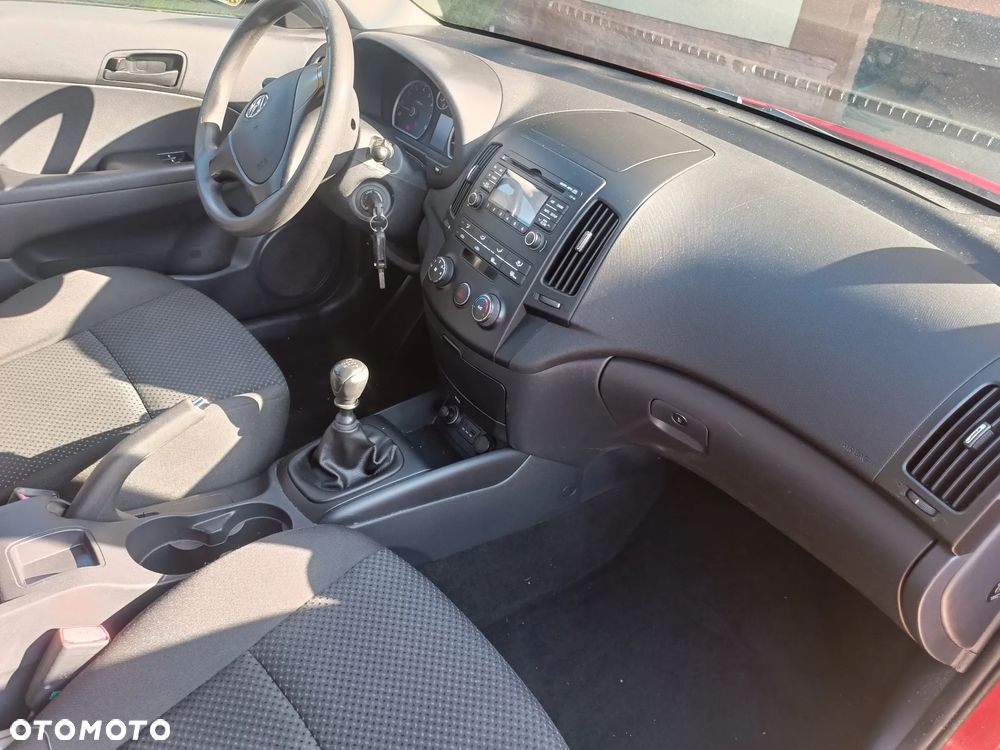 Hyundai i30 1.4 FIFA WM Edition - 16