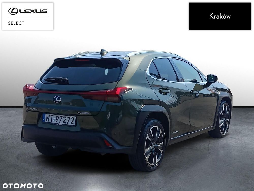 Lexus UX - 5