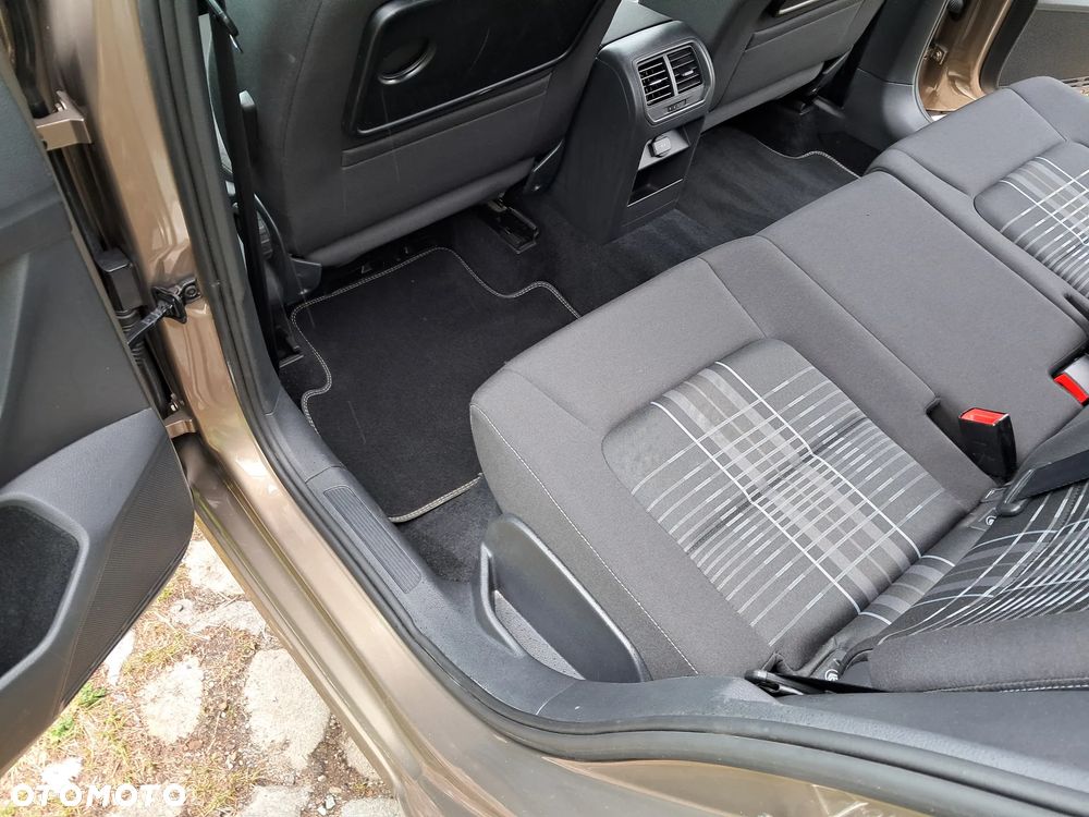 Volkswagen Golf Sportsvan - 17