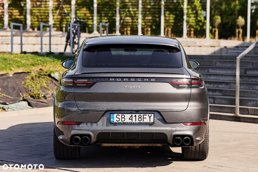 Porsche Cayenne E-Hybrid - 3