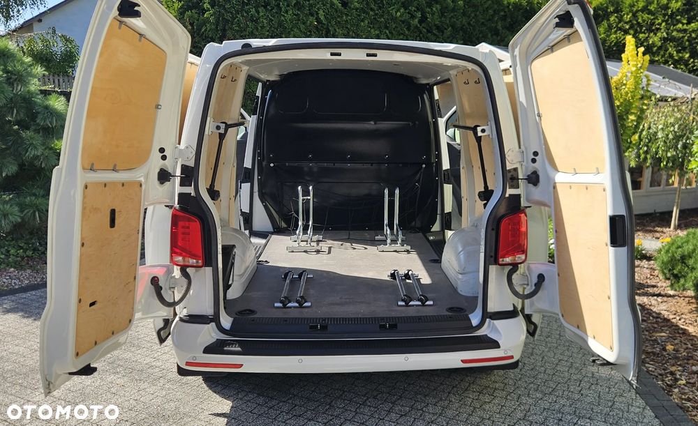 Volkswagen Transporter T6.1 - 15