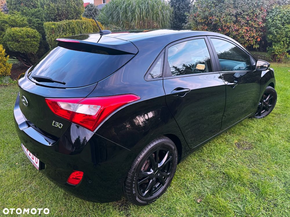 Hyundai i30 1.6 Fifa World Cup Edition - 9