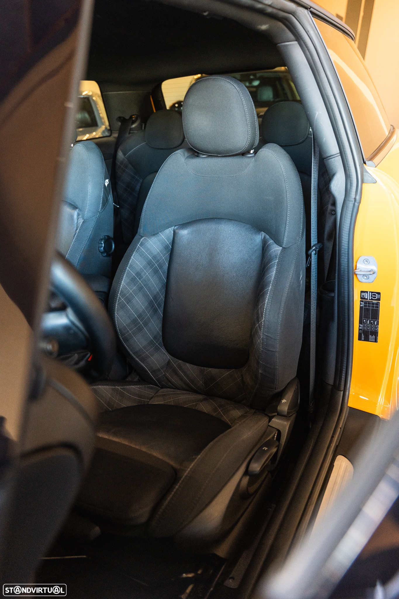 MINI 3 Portas Cooper D - 10