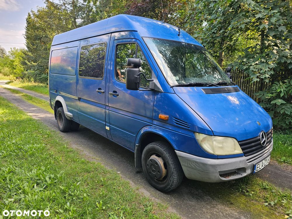Mercedes-Benz Sprinter - 4