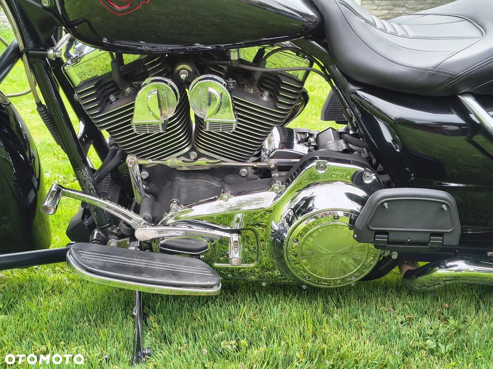 Harley-Davidson Touring Street Glide - 15
