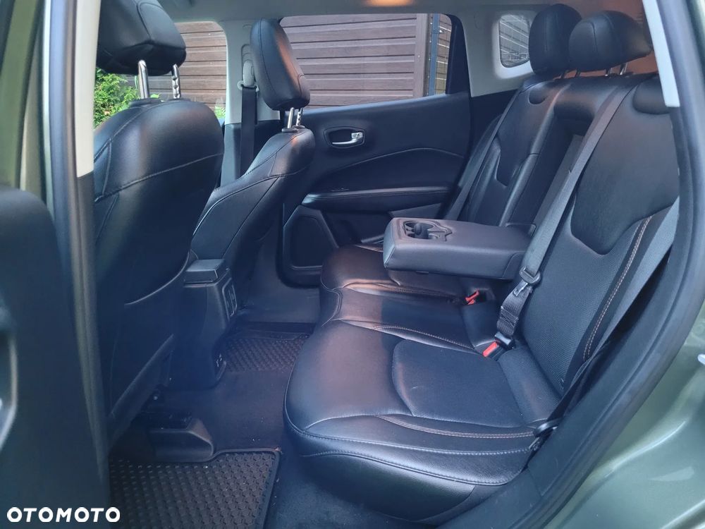 Jeep Compass - 14