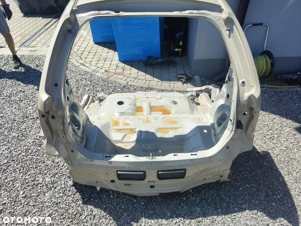 Suzuki Ignis 4x4 od 2016 Dupa blotnik lewy prawy wanna - 2