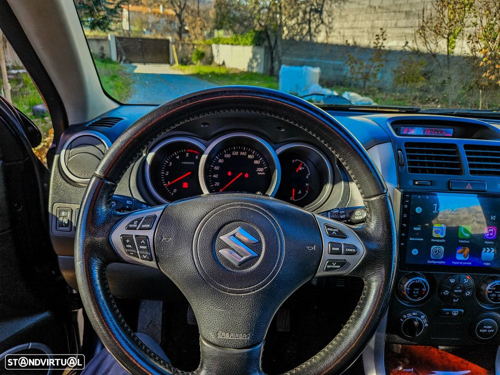 Suzuki Grand Vitara 1.9 DDiS X-Premium - 19