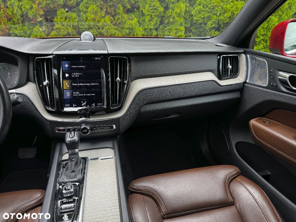 Volvo XC 60 - 8