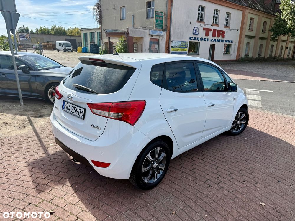 Hyundai Ix20 2016 photo 4