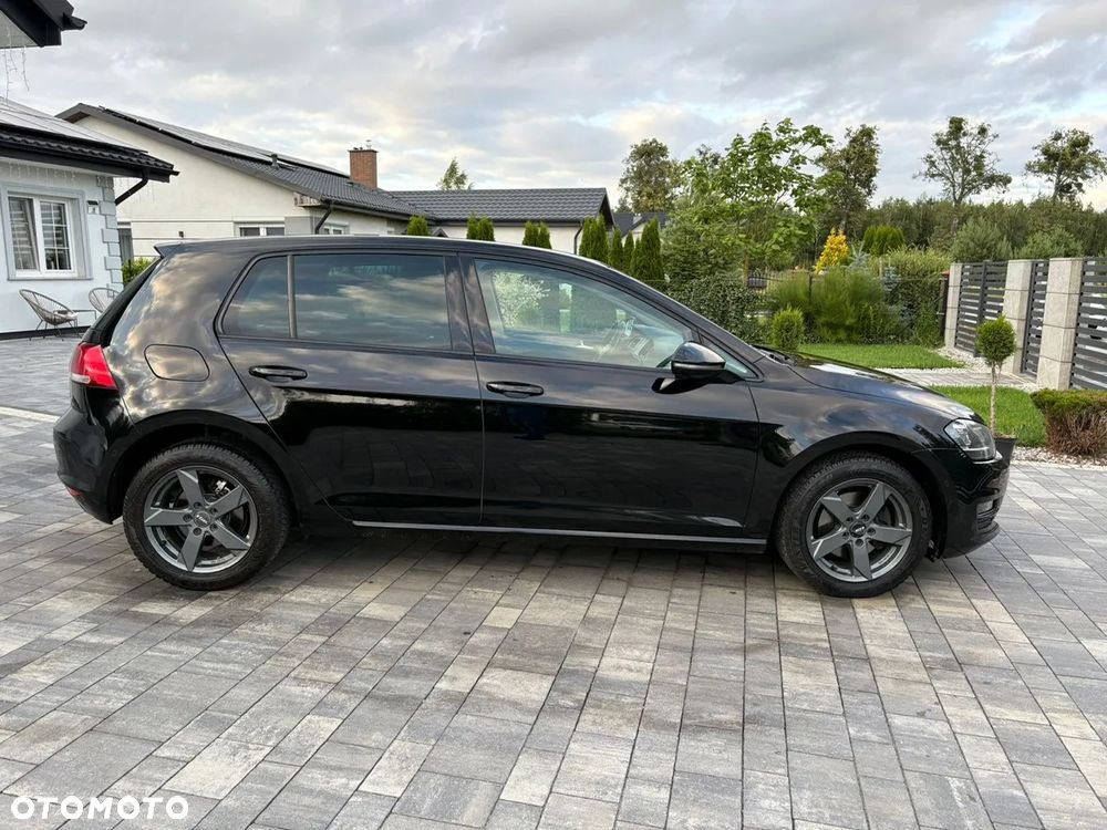 Volkswagen Golf 1.2 TSI BMT Trendline Perfectline - 20