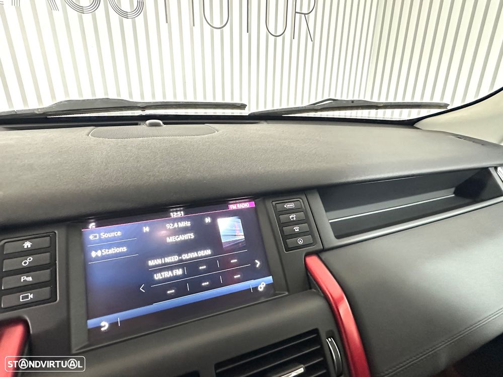Land Rover Discovery Sport 2.0 TD4 HSE - 15
