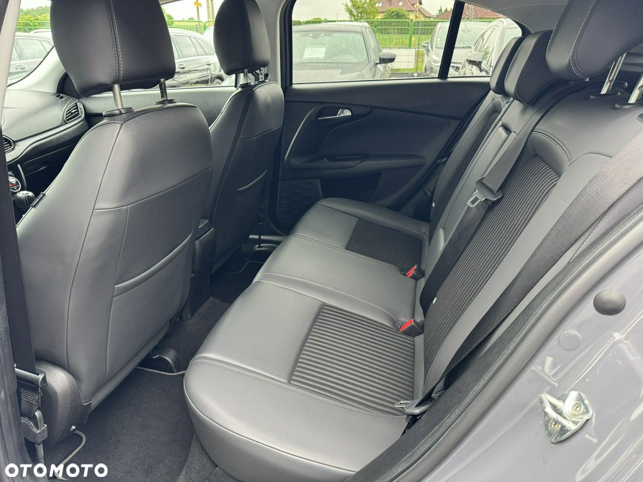 Fiat Tipo 1.4 T-Jet 16v S-Design - 24