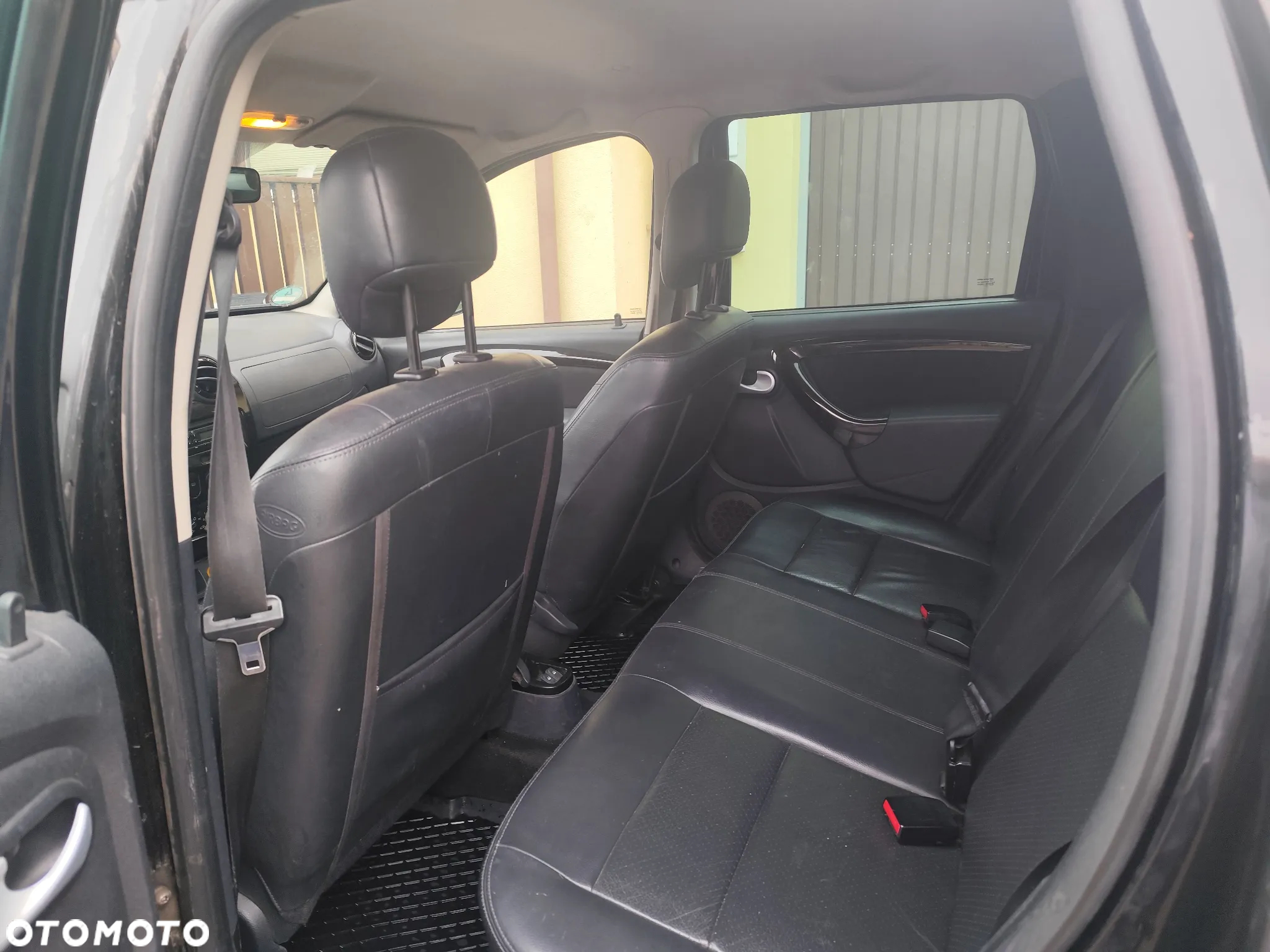 Dacia Duster 1.6 - 8