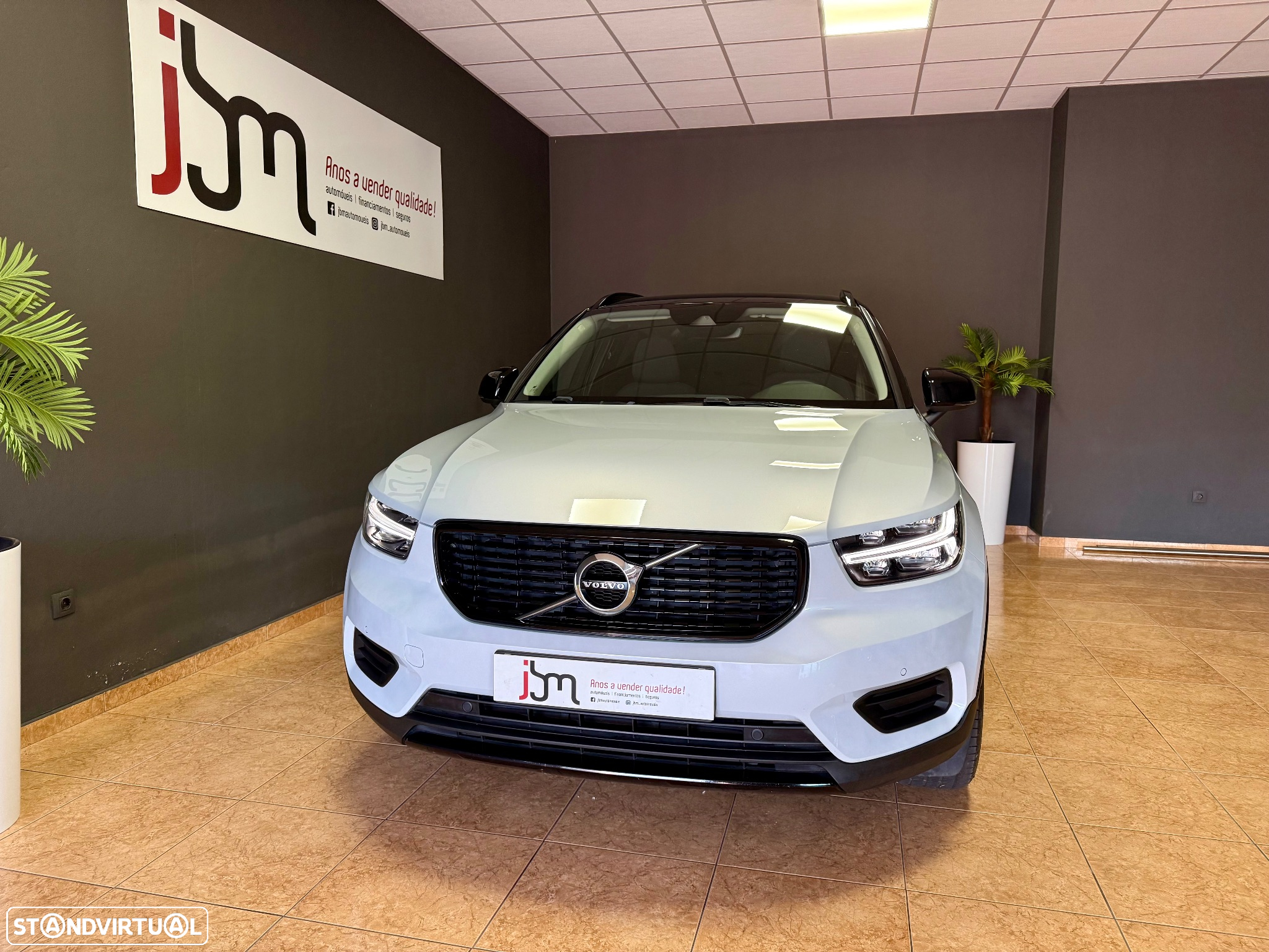 Volvo XC 40 1.5 T5 PHEV R-Design - 2