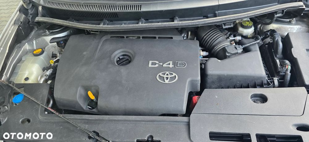 Toyota Auris 2.0 D-4D Premium - 18