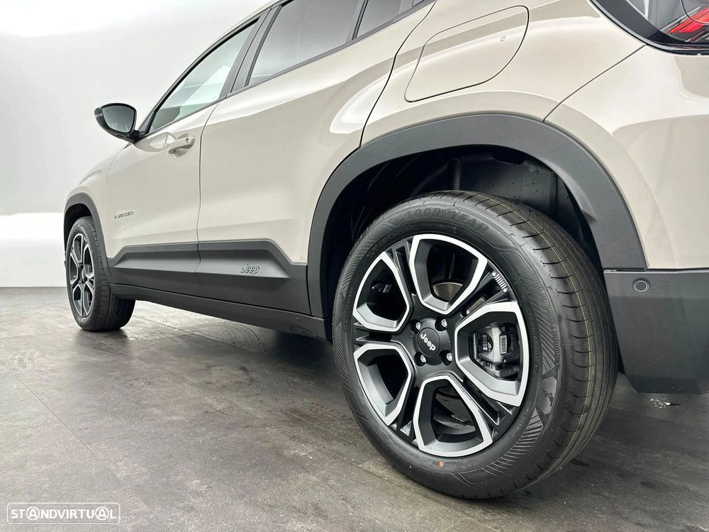 Jeep Avenger Summit - 11