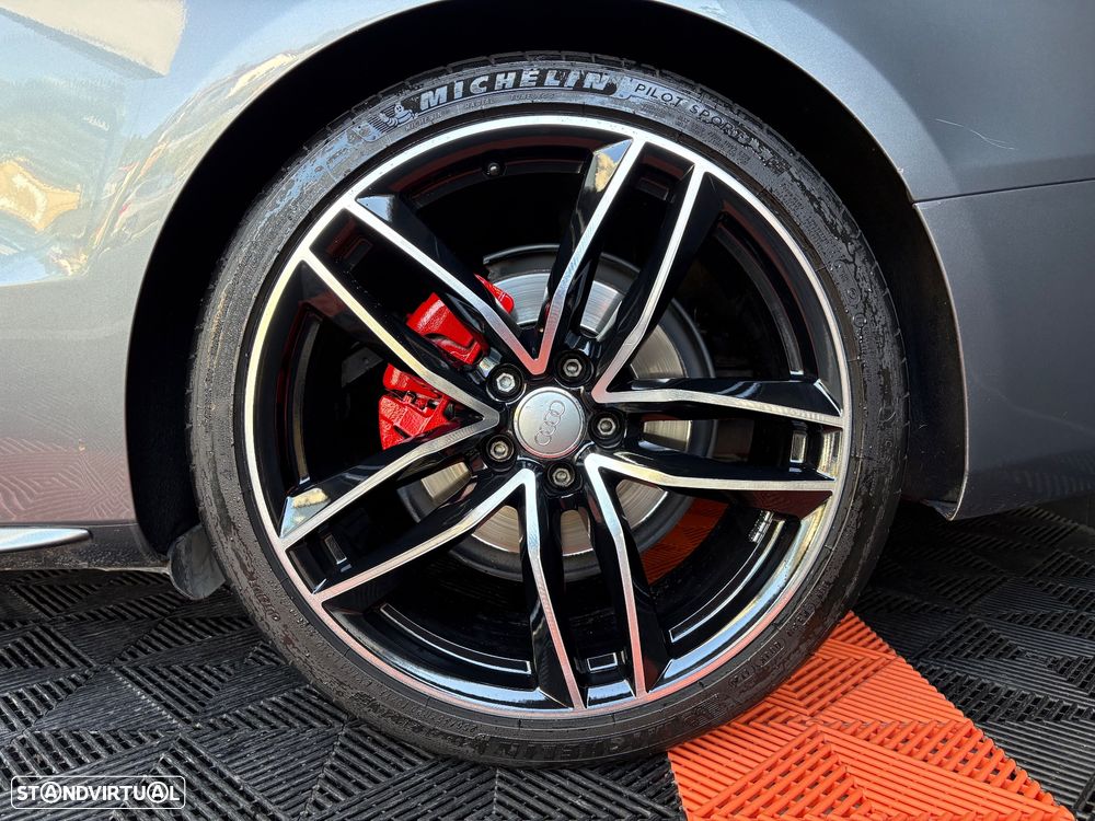 Audi A5 2.0 TDI Multitronic Business Line S-line - 25