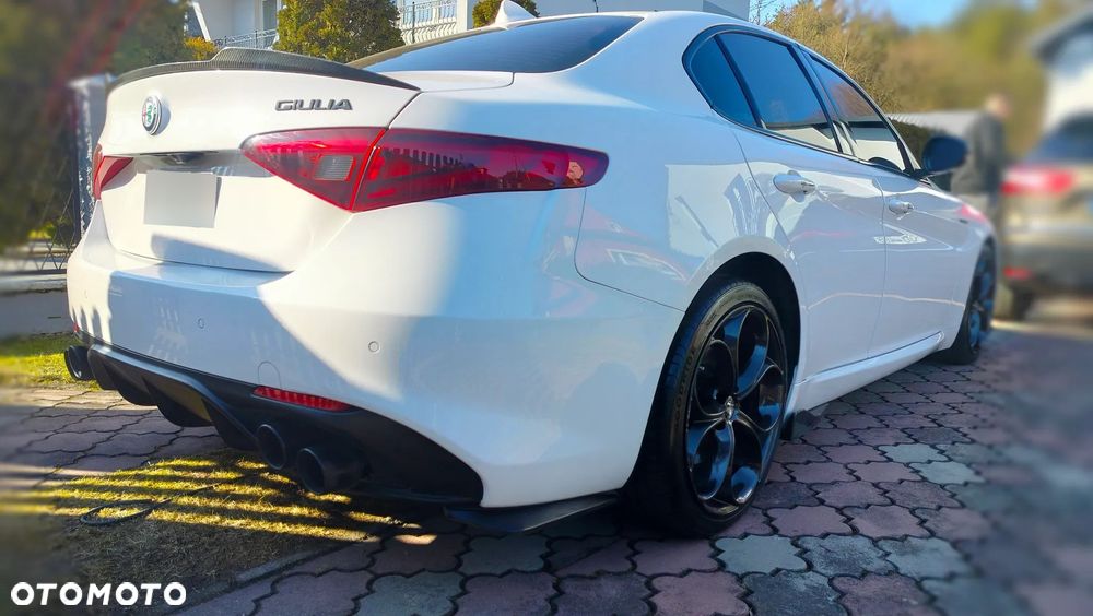 Alfa Romeo Giulia 2.0 Turbo Veloce - 4