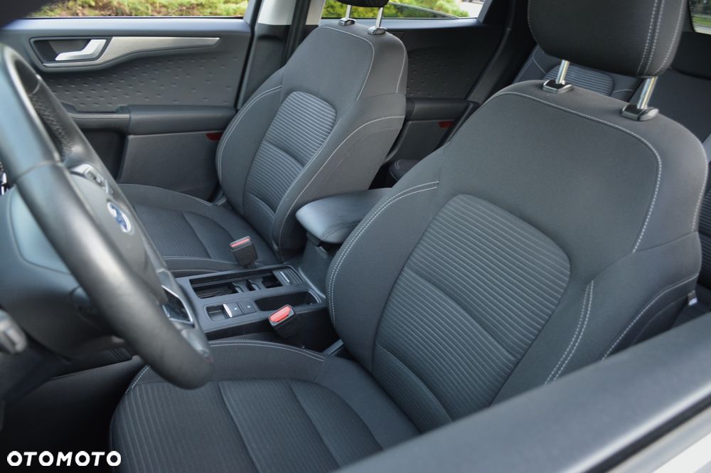 Ford Kuga 2.0 EcoBlue Hybrid TITANIUM - 26