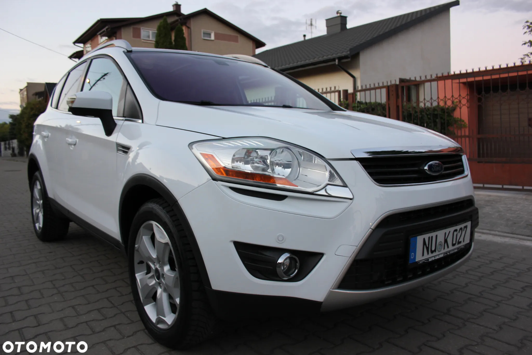 Ford Kuga 2.5 Titanium - 8