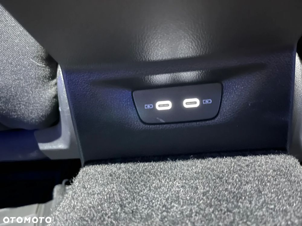 Volkswagen Golf Variant - 26