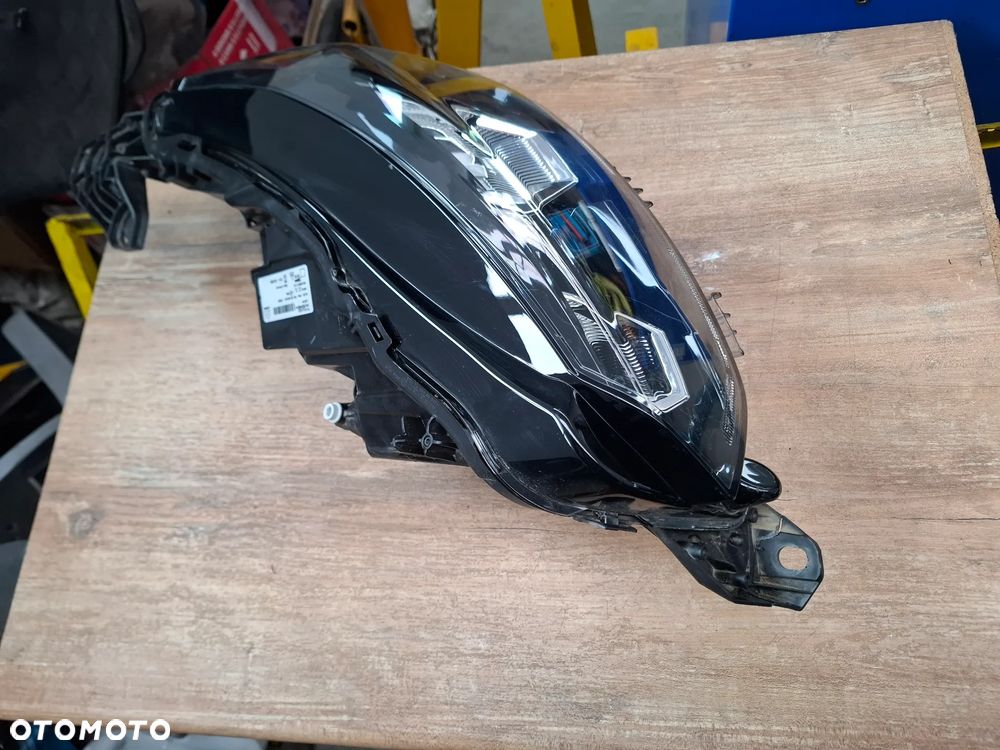 Peugeot 208 II lampa led lewy przód 9855524680 - 1