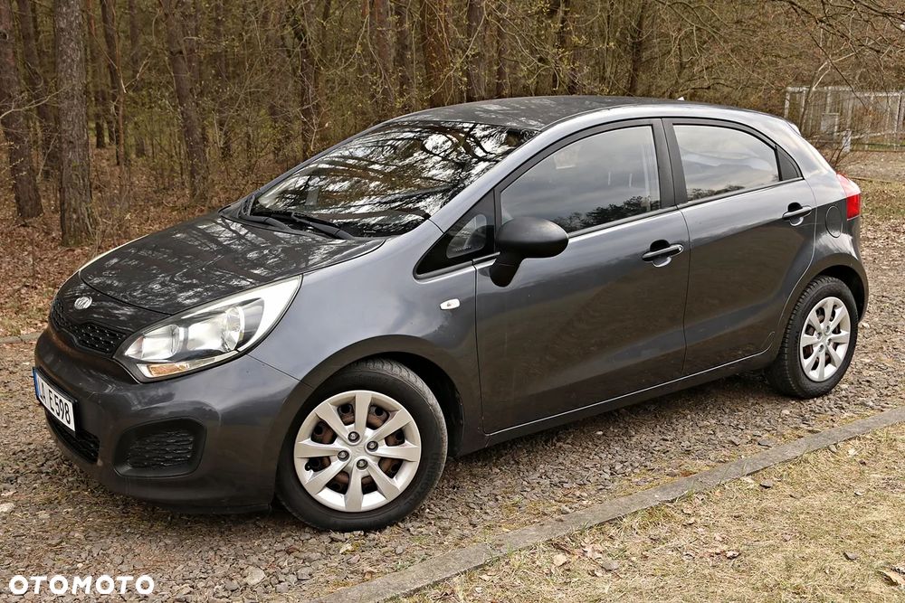 Kia Rio 1.2 Business Line - 12
