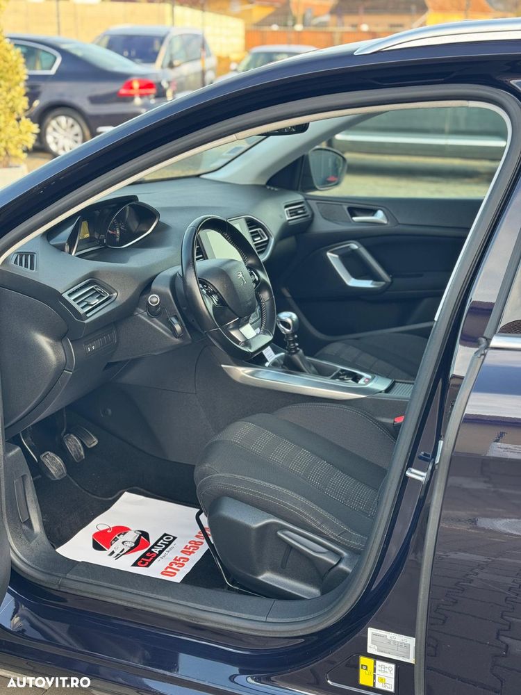 Peugeot 308 - 15