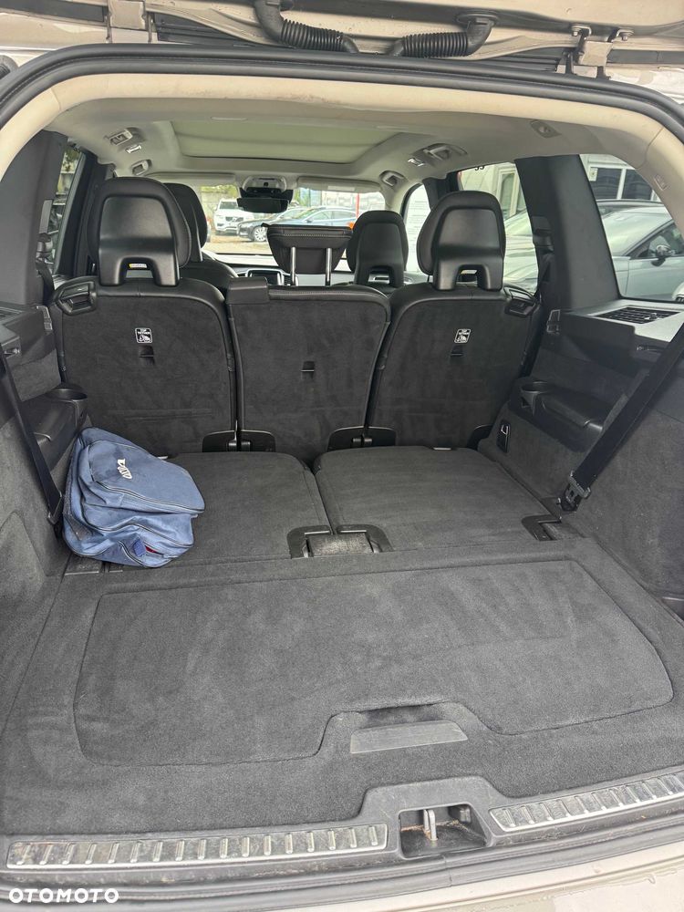 Volvo XC 90 - 7